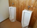トイレ小用、大用は水洗です。
