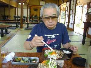 藤乙での食事はほうばみそ定食旨い