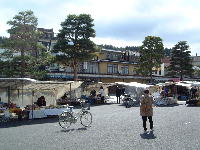 陣屋前朝市