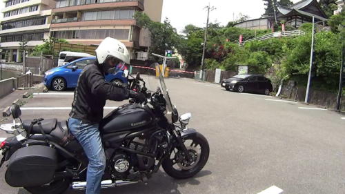 駐車慈雨に停める石さん