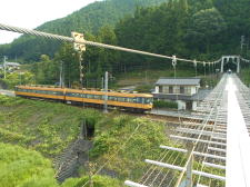 電車１６０００系の列車
