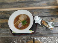 ラーメンと鮎の一夜干し