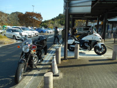 美合ＰＡ下り線は色んなお店がある