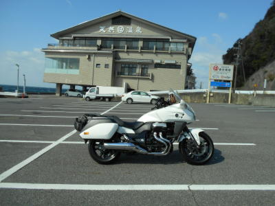 まるは食堂駐車場