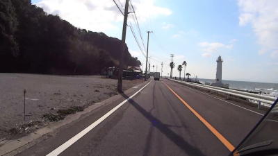 野間灯台が見えて来た