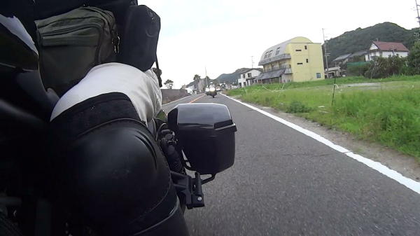 南知多町付近を走る