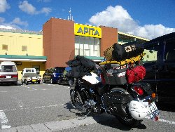 アピタで買い出し