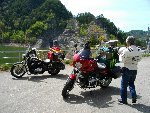 高根第一ダムで休憩