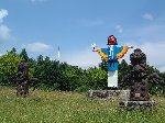 面の木の大天狗