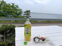 昼飯はオニギリ